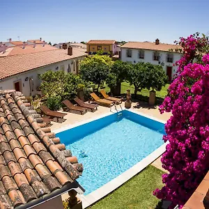 https://la-estancia-villa-rosillo.es-andalucia.com